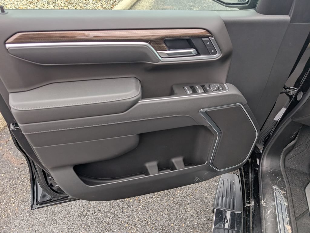 New 2026 Chevrolet Silverado 1500 LT w/ Leather Package AWD/4WD image 19