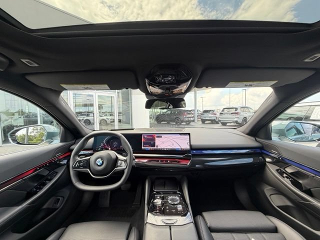 Used 2026 BMW 540i xDrive AWD/4WD image 30