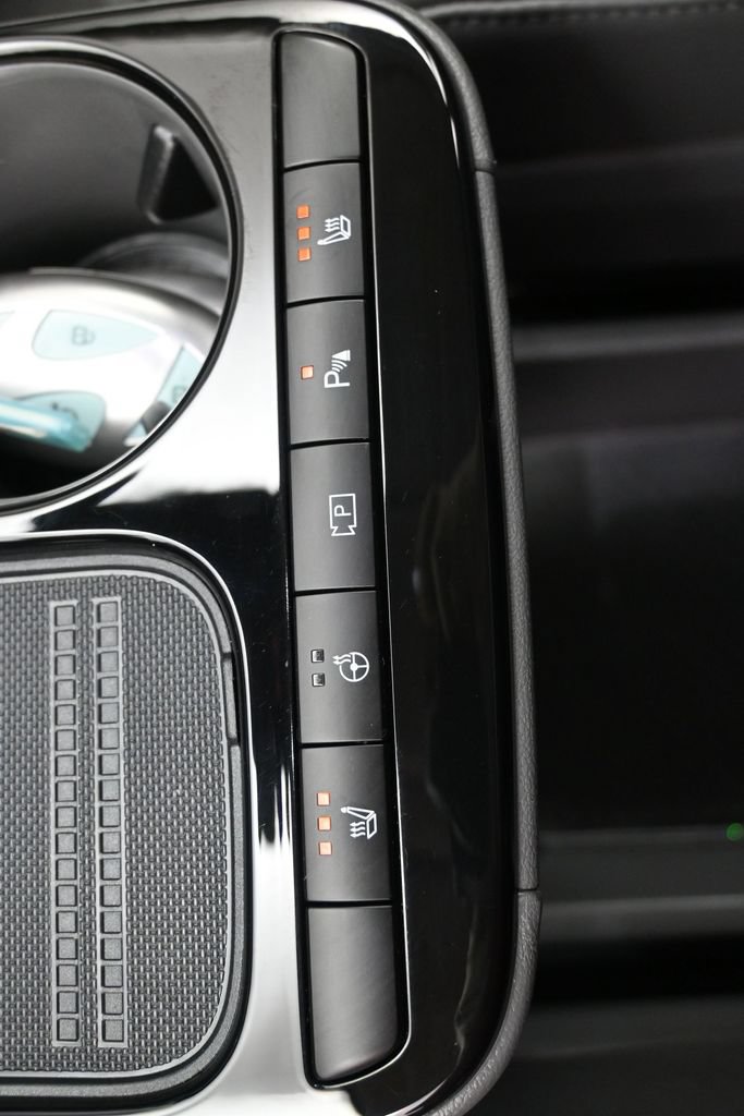 Used 2025 Hyundai Ioniq 5 SEL AWD/4WD image 18