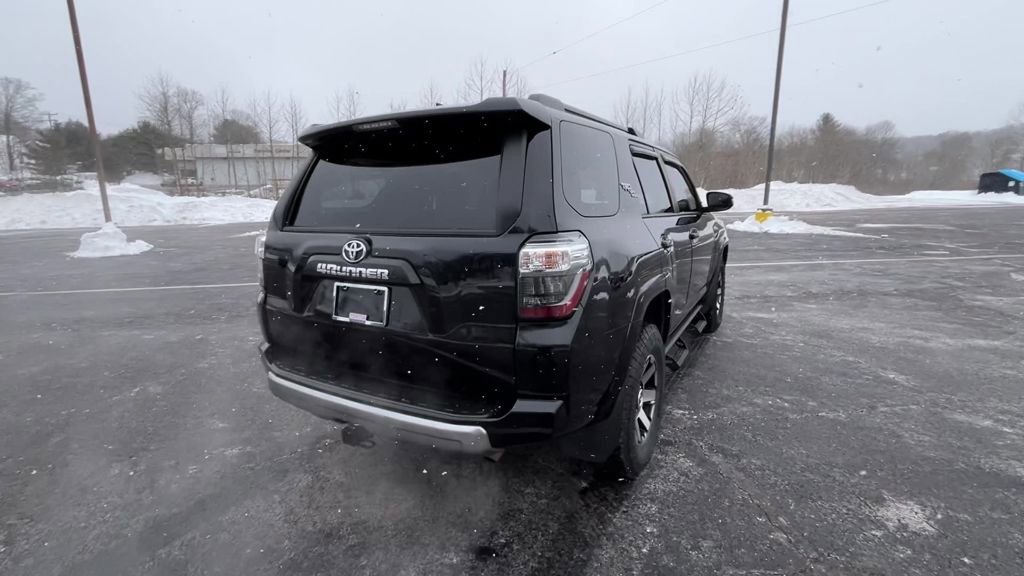 Certified 2023 Toyota 4Runner TRD Off-Road Premium image 6