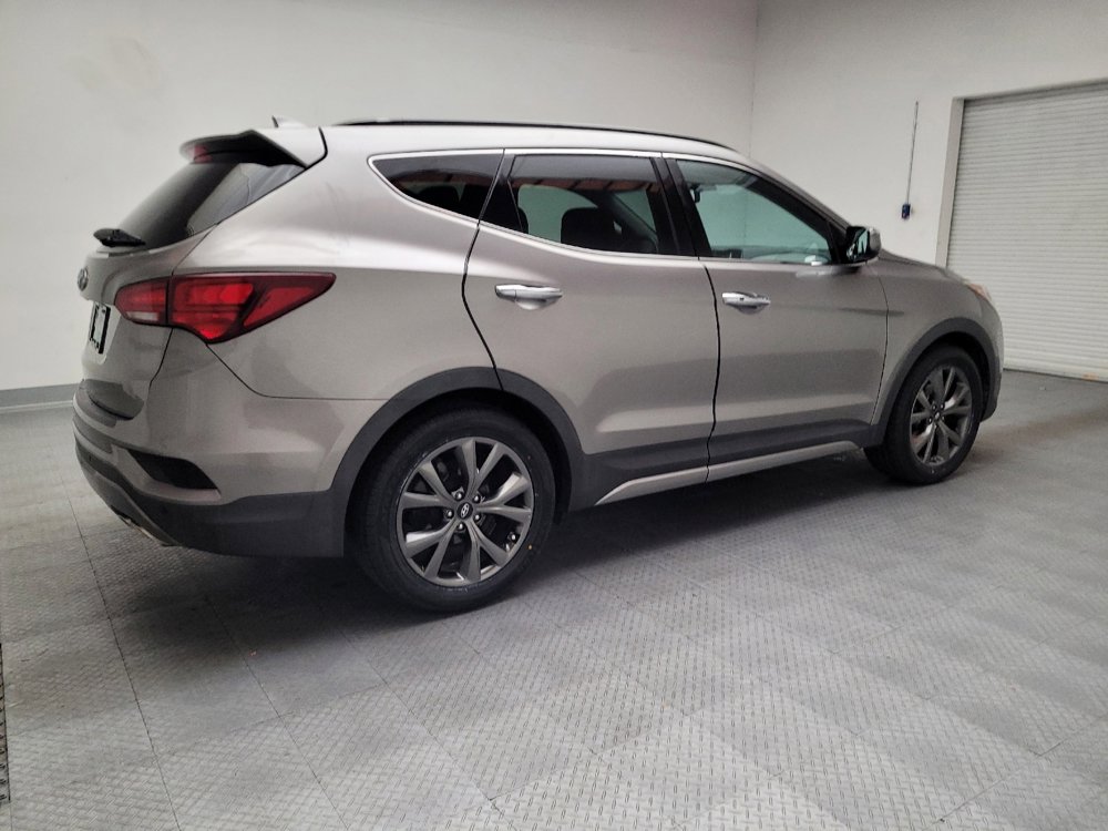 Used 2017 Hyundai Santa Fe Sport image 10