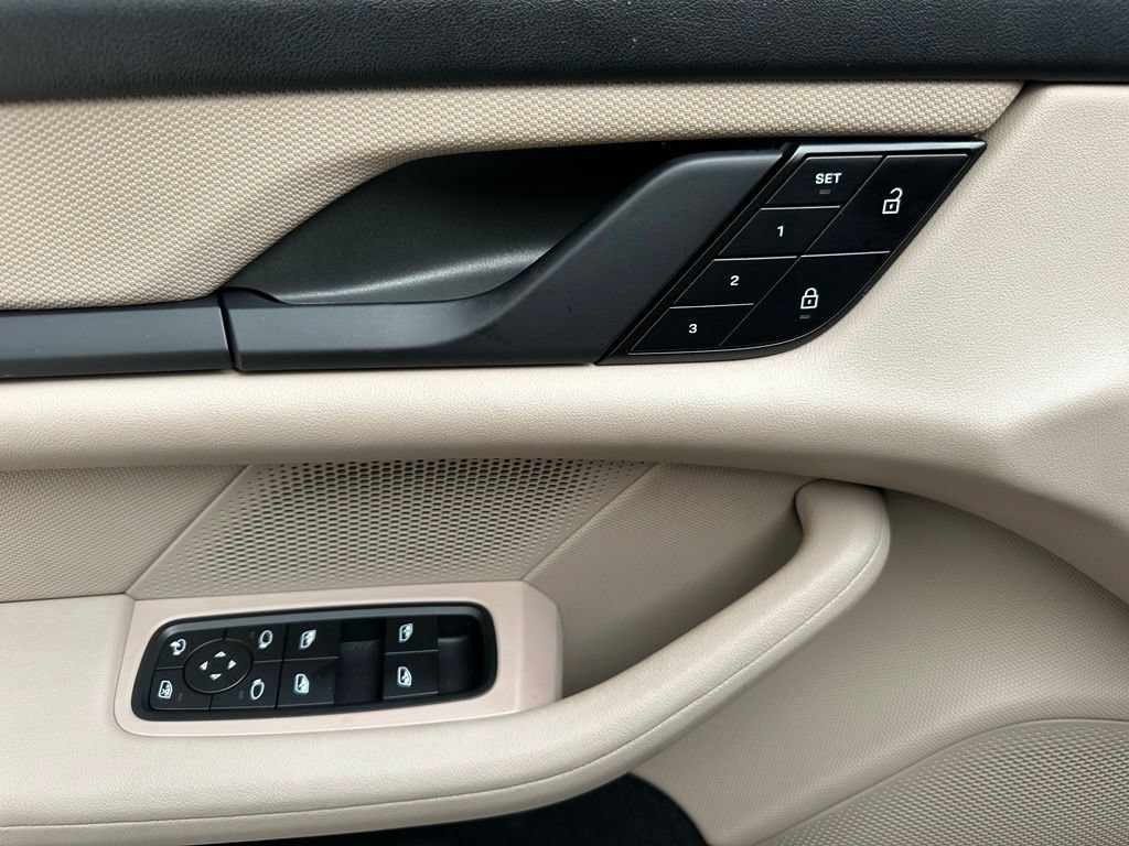 Certified 2023 Porsche Taycan RWD image 17