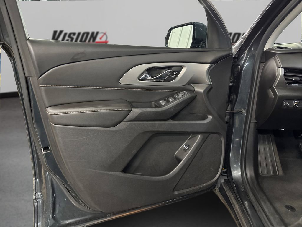 Used 2019 Chevrolet Traverse LT image 25