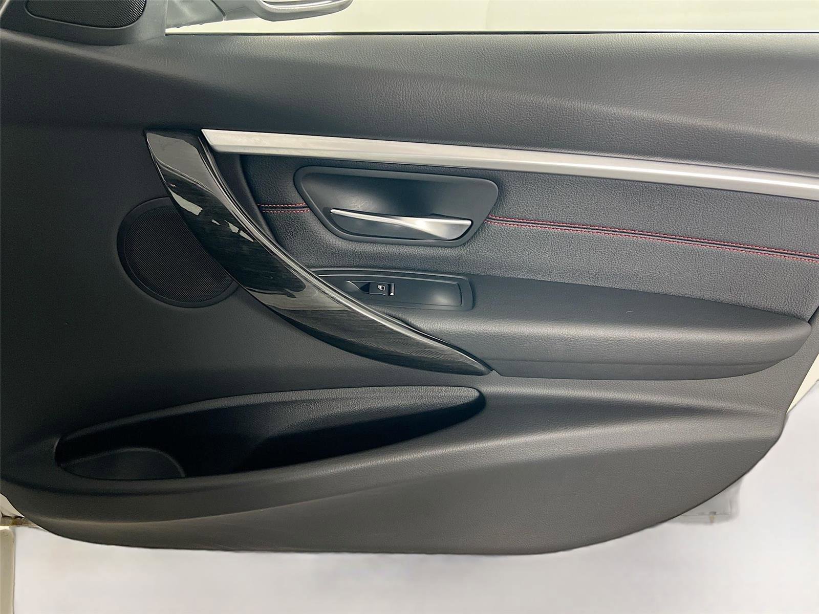 Used 2018 BMW 330i xDrive Sedan w/ Convenience Package image 30