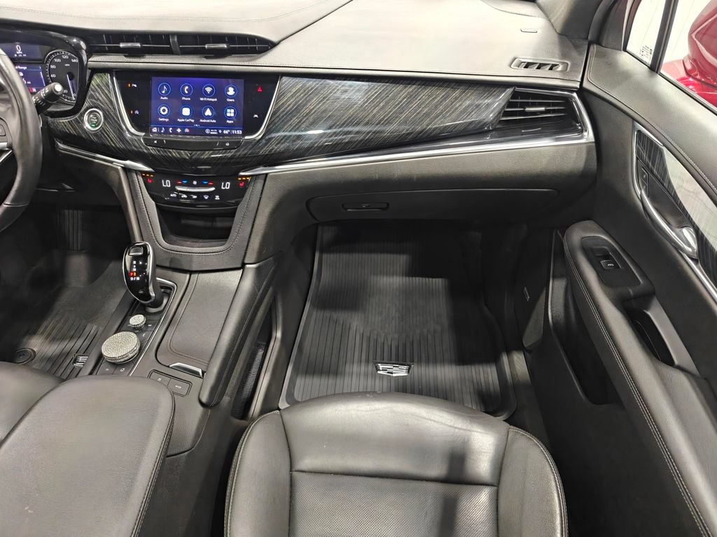 Used 2022 Cadillac XT6 Premium Luxury w/ LPO, Floor Liner Package AWD/4WD image 28
