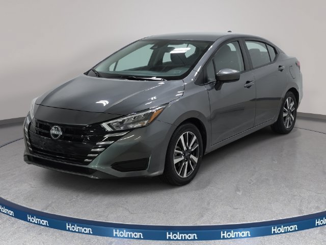 Used 2025 Nissan Versa SV FWD image 1