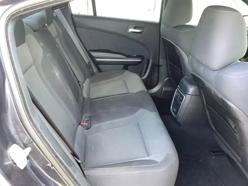 Used 2019 Dodge Charger SXT RWD image 11