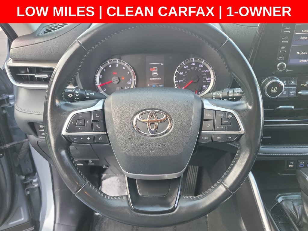 Used 2022 Toyota Highlander LE FWD image 25