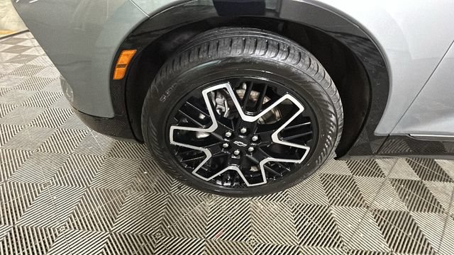 Used 2023 Chevrolet Blazer RS AWD/4WD image 9
