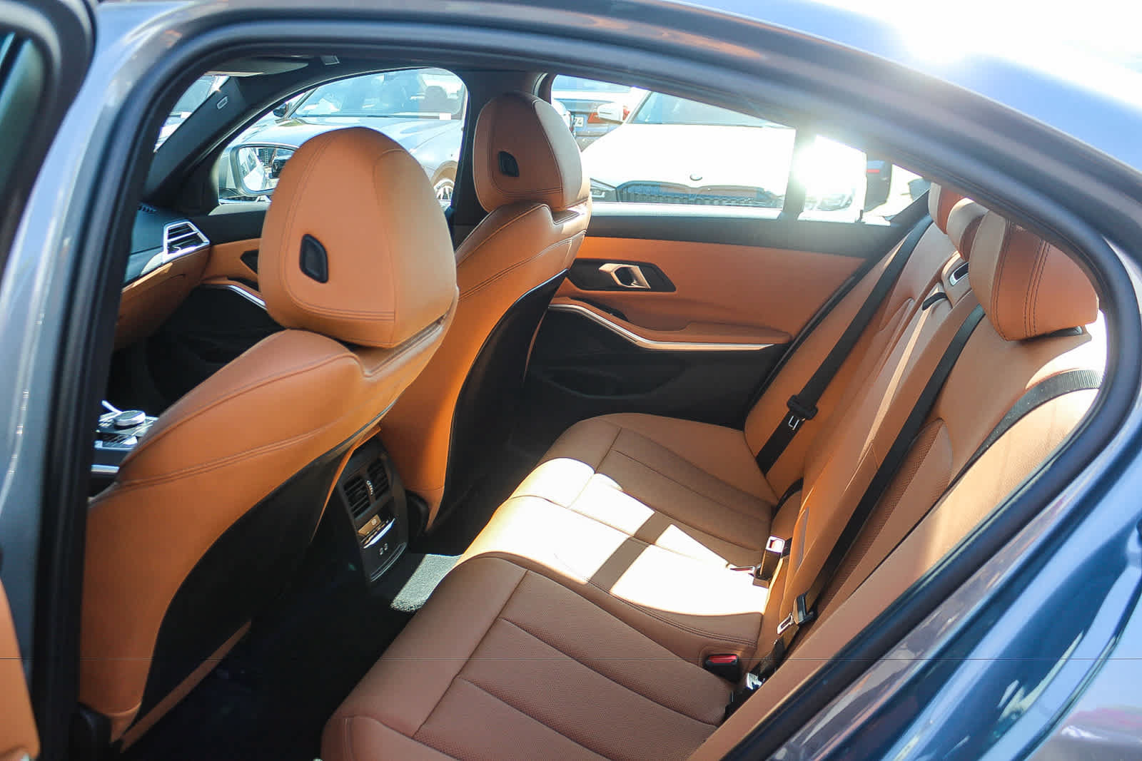 Used 2026 BMW 330i Sedan w/ Convenience Package RWD image 17