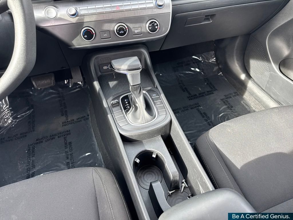 Certified 2024 Hyundai Kona SE image 42