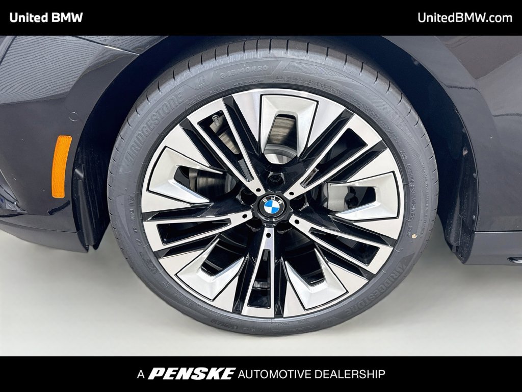 New 2027 BMW 530i w/ Premium Package RWD image 2