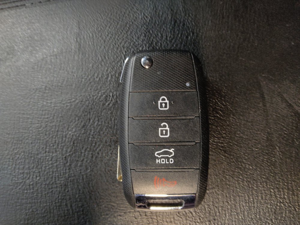 Used 2020 Kia Optima LX FWD image 32
