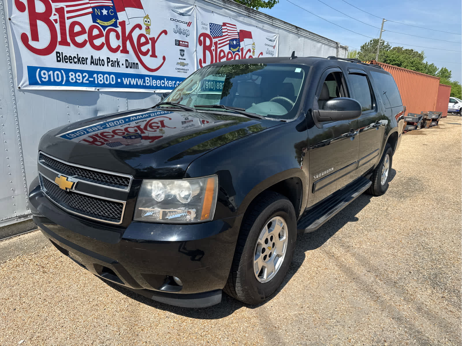 Used 2014 Chevrolet Suburban LT image 6