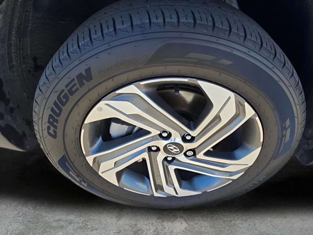 Used 2023 Hyundai Santa Fe SEL w/ Premium Package image 11