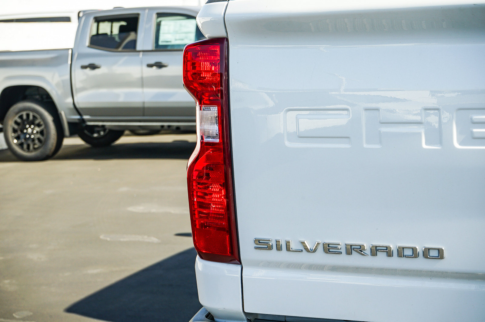 Used 2025 Chevrolet Silverado 2500 LT w/ Convenience Package AWD/4WD image 7