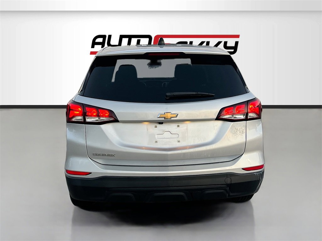 Used 2022 Chevrolet Equinox LS w/ LS Convenience Package image 6