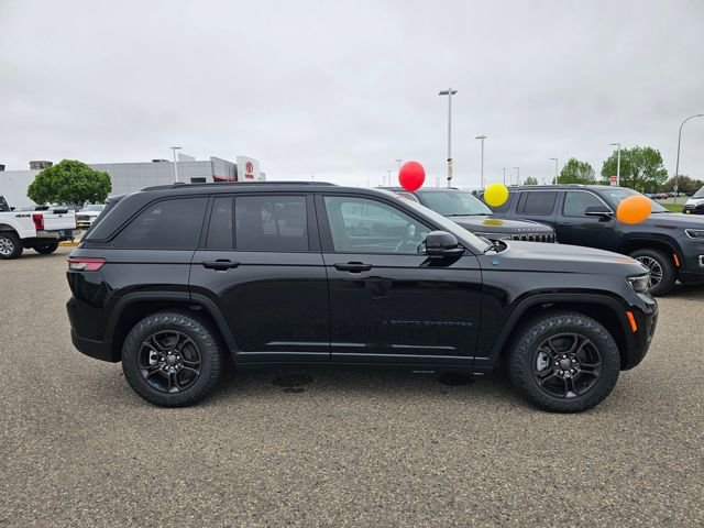 New 2025 Jeep Grand Cherokee Trailhawk image 7
