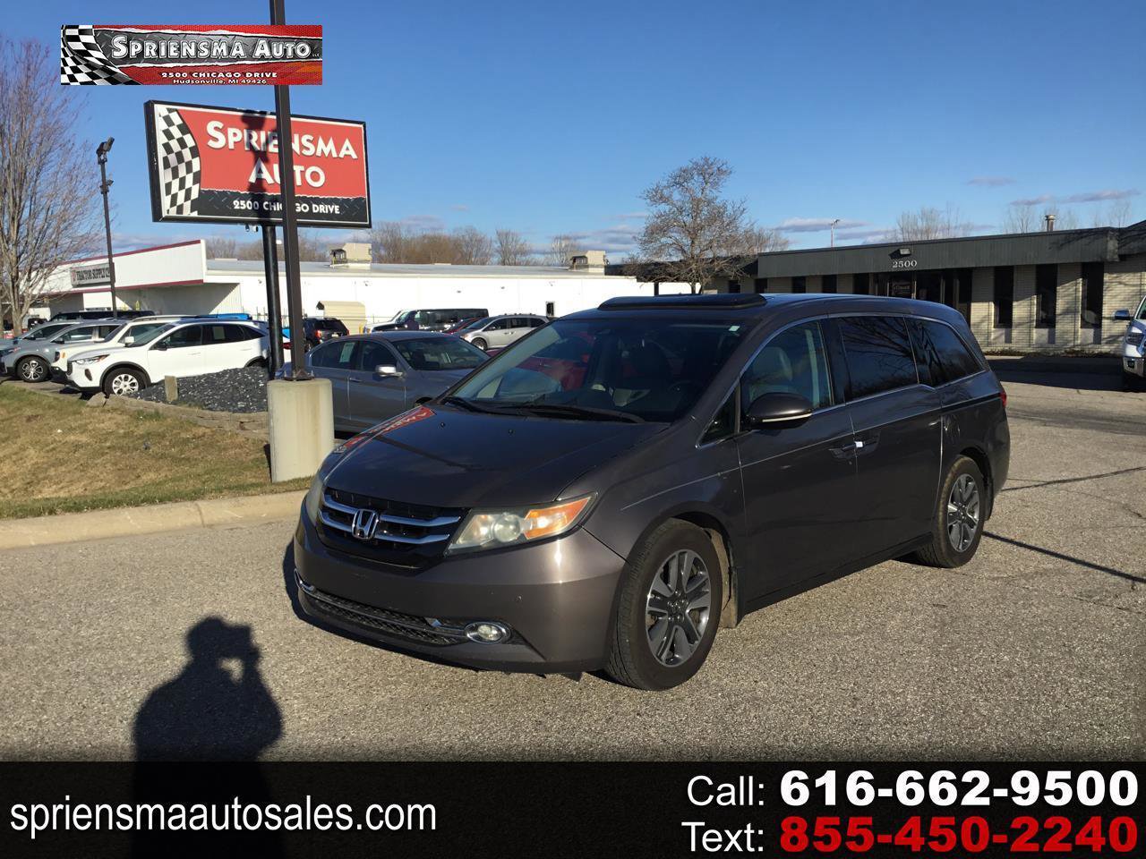 Used 2016 Honda Odyssey Touring image 1