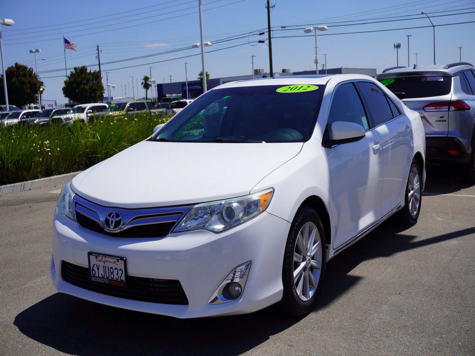 Used 2012 Toyota Camry XLE FWD image 5