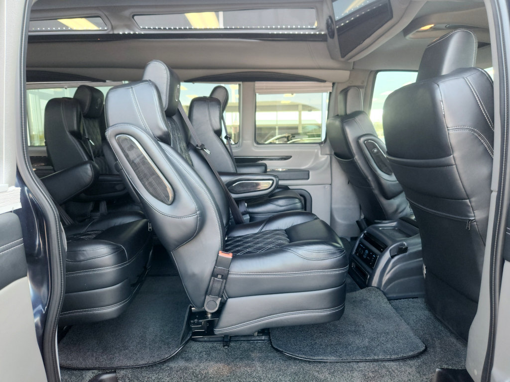 Used 2021 Chevrolet Express 2500 Extended w/ Enhanced Convenience Package RWD image 42
