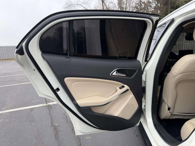 Used 2018 Mercedes-Benz GLA 250 4MATIC image 21