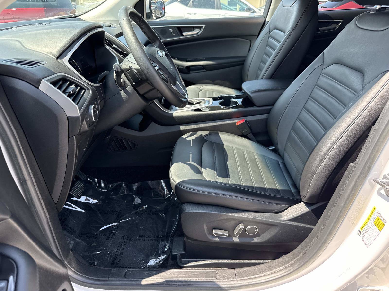 Used 2017 Ford Edge SEL w/ Equipment Group 201A AWD/4WD image 24