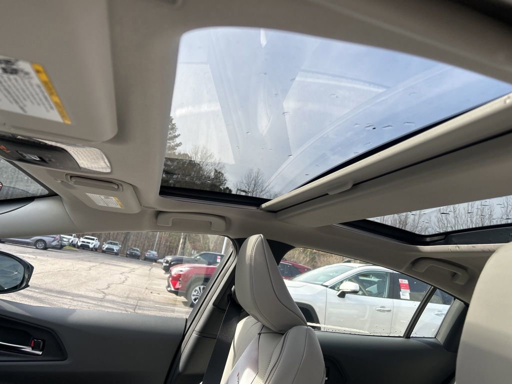 New 2026 Toyota Prius Limited image 9