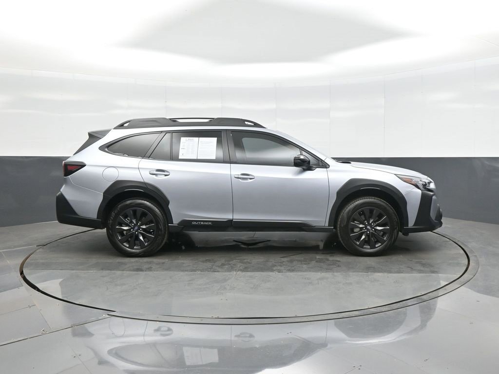 Used 2025 Subaru Outback Onyx Edition XT image 8