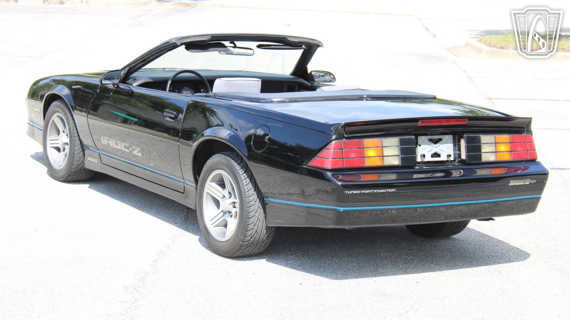 Used 1988 Chevrolet Camaro LT RWD image 7