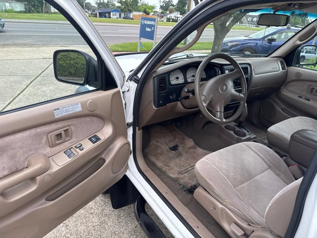 Used 2003 Toyota Tacoma PreRunner RWD image 10