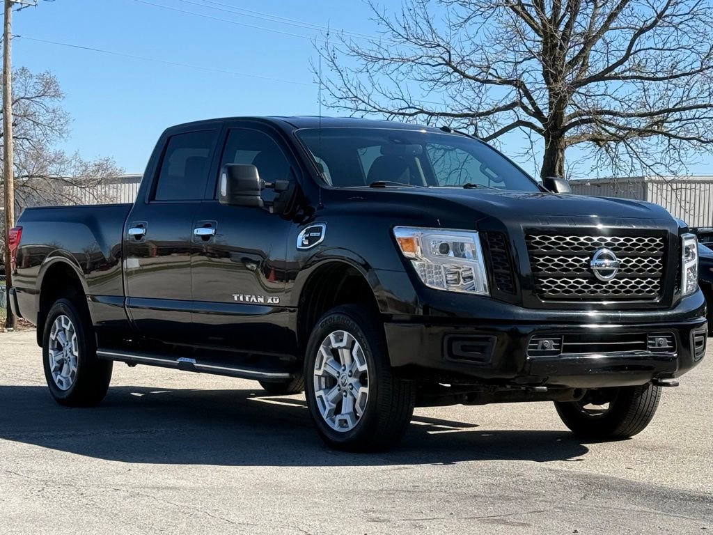 Used 2019 Nissan Titan SV w/ SV Convenience Package image 8