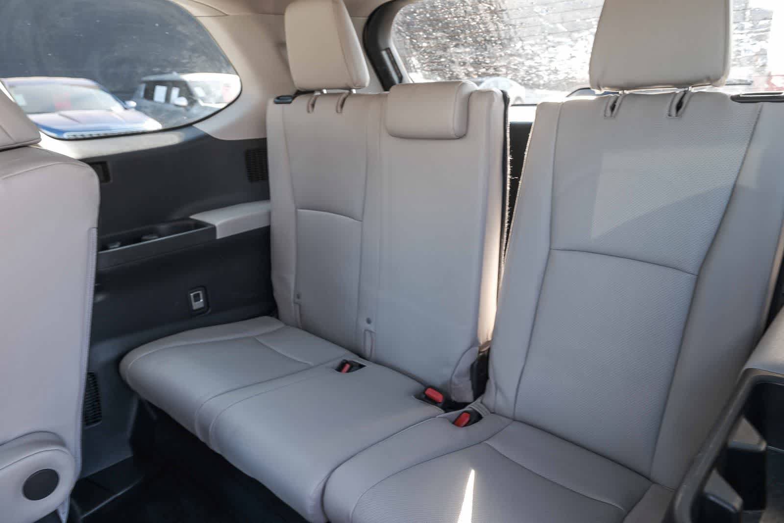Certified 2024 Toyota Grand Highlander FWD image 20