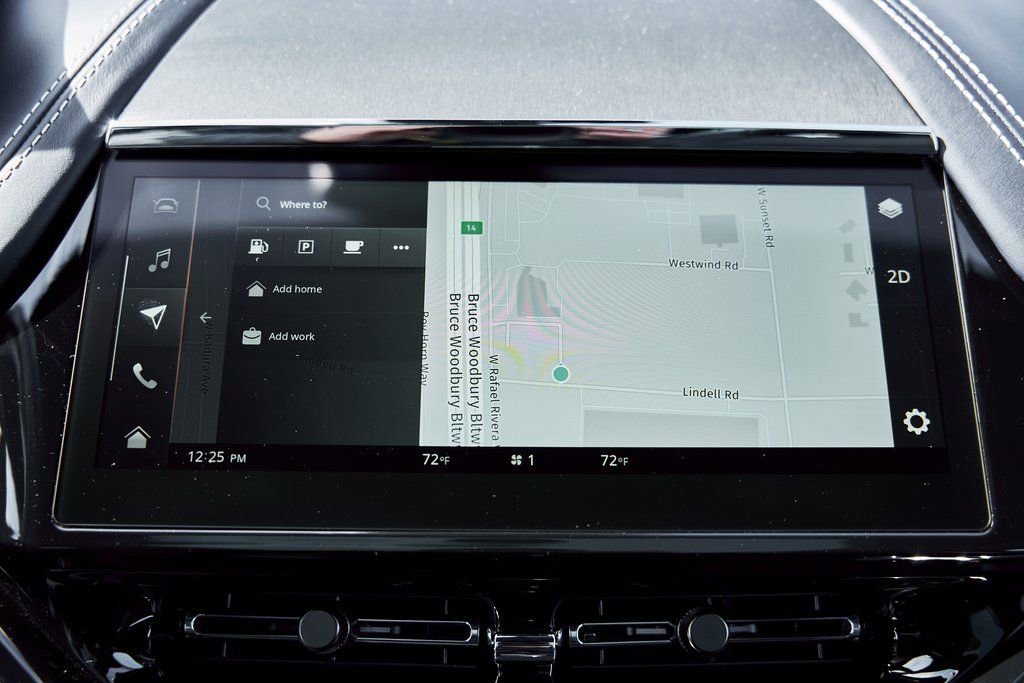 Used 2025 Aston Martin DBX 707 image 71