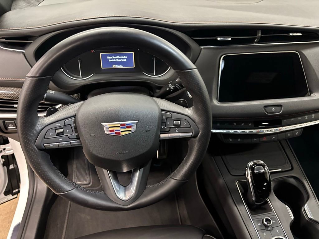 Used 2023 Cadillac XT4 Sport FWD image 17