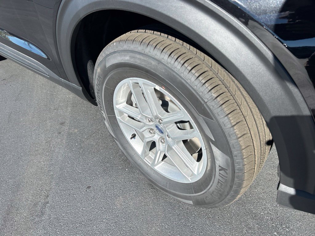 New 2027 Ford Explorer Active AWD/4WD image 24