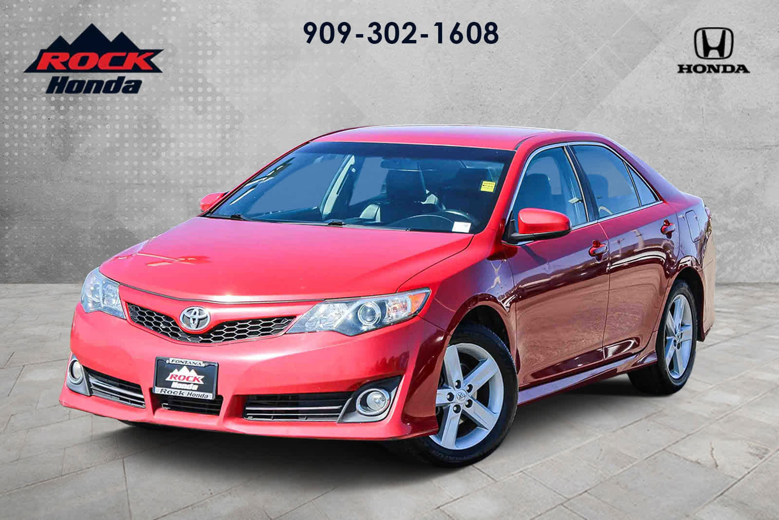 Used 2013 Toyota Camry SE