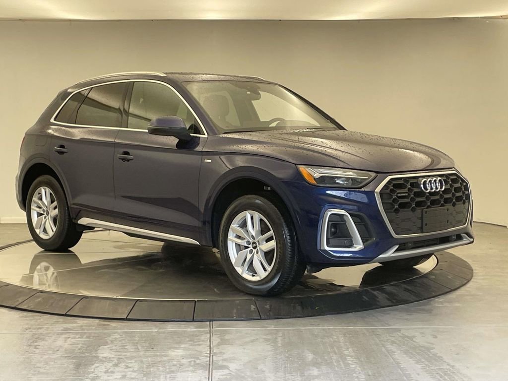 Used 2023 Audi Q5 2.0T Premium w/ Convenience Package AWD/4WD image 9
