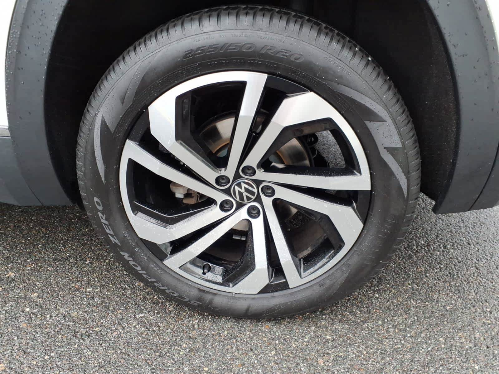 Used 2022 Volkswagen Atlas SEL AWD/4WD image 9