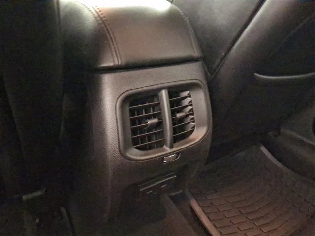 Used 2019 Jeep Cherokee Latitude Plus image 19