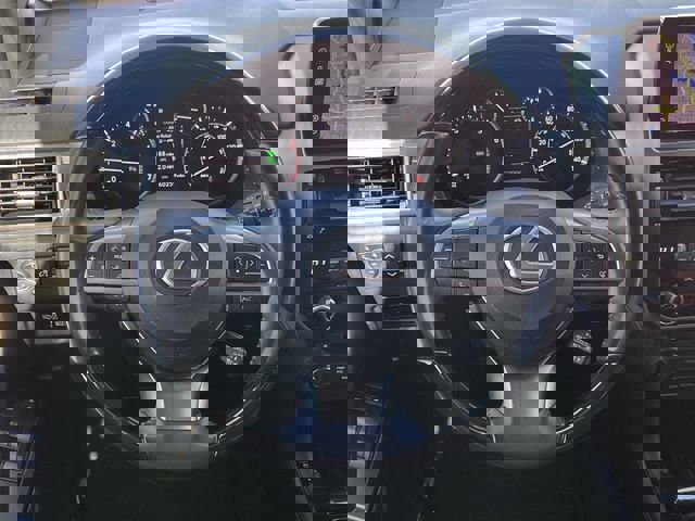 Used 2023 Lexus GX 460 Premium image 13