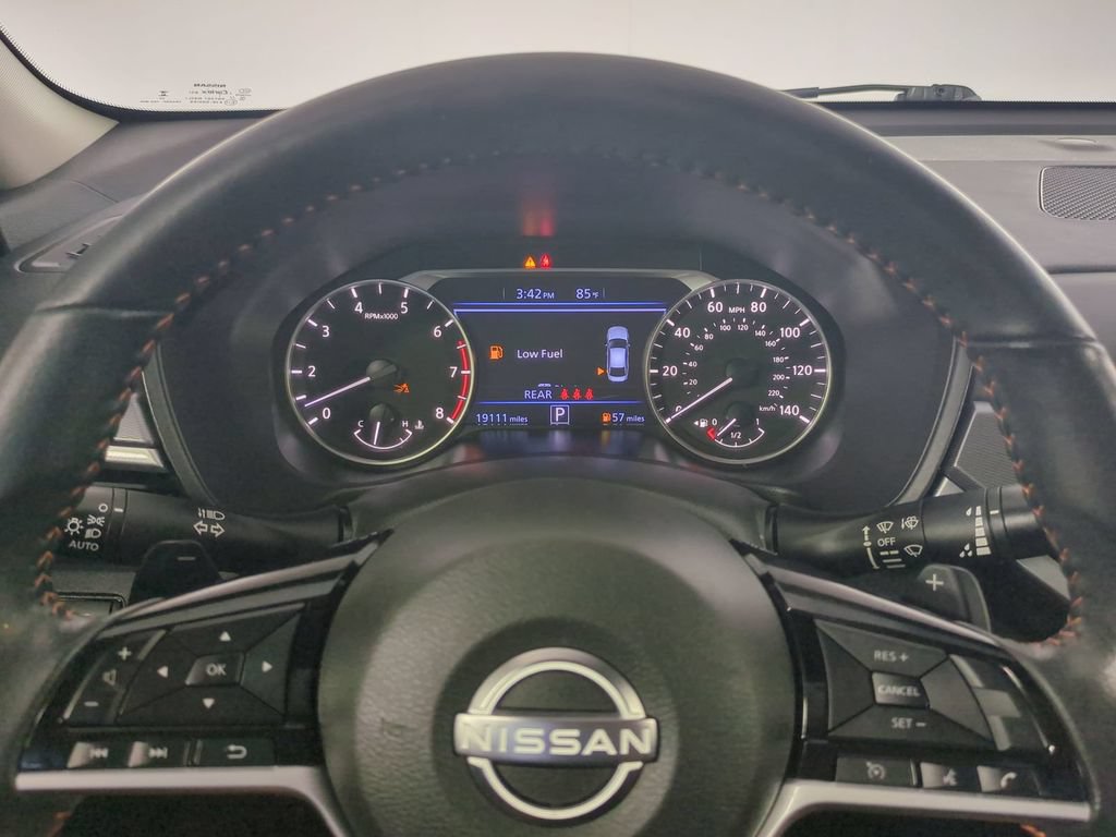 Used 2024 Nissan Altima 2.5 SR FWD image 31