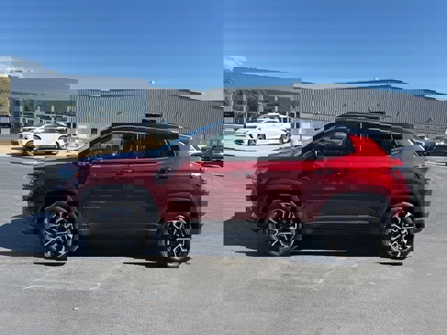 Used 2022 Jeep Compass Limited image 4