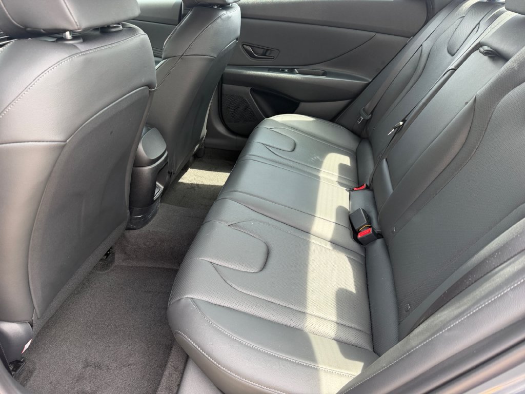 New 2026 Hyundai Elantra SEL Sport FWD image 6