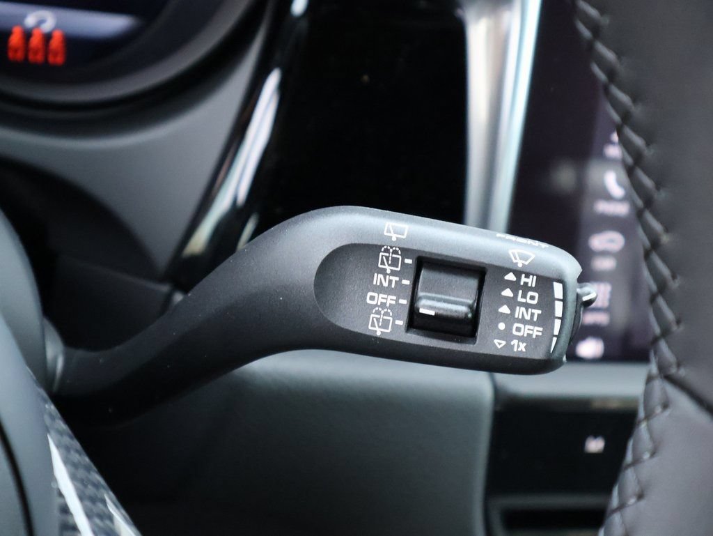 Certified 2026 Porsche Macan Turbo AWD/4WD image 30