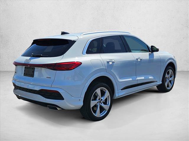 Certified 2025 Audi Q5 Premium Plus w/ Premium Plus AWD/4WD image 5