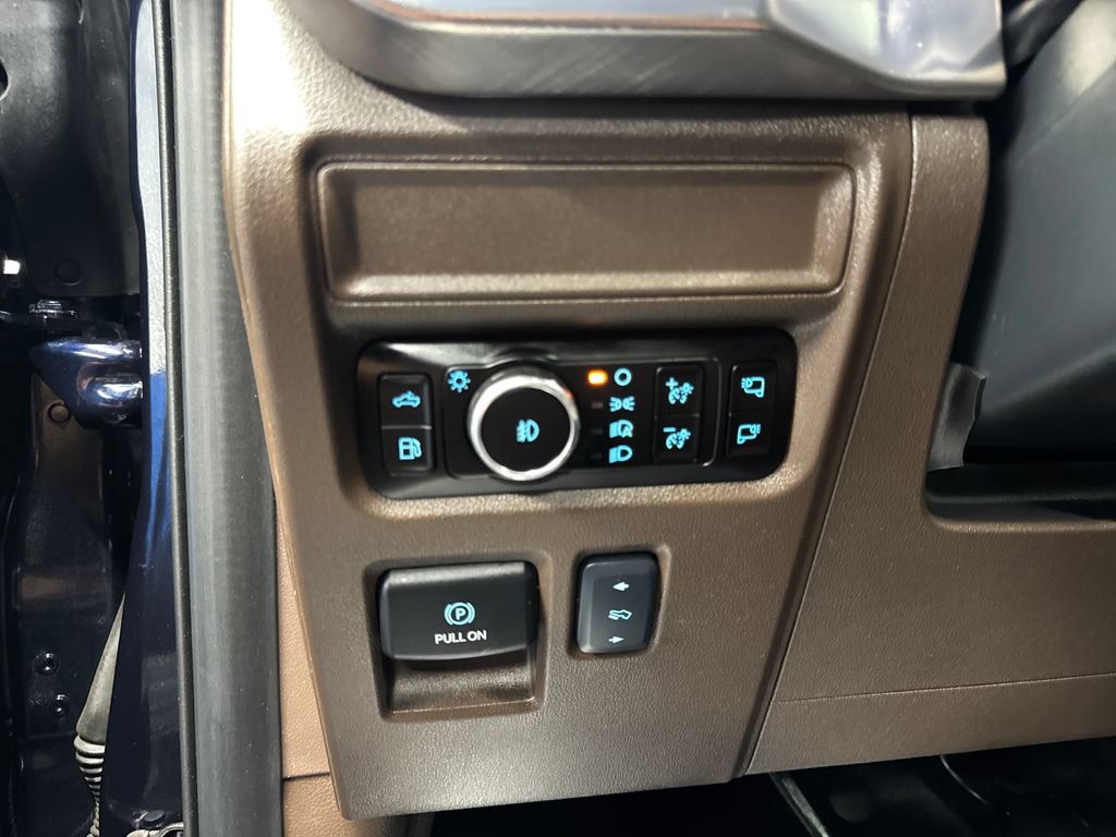 Certified 2025 Ford F150 King Ranch AWD/4WD image 43
