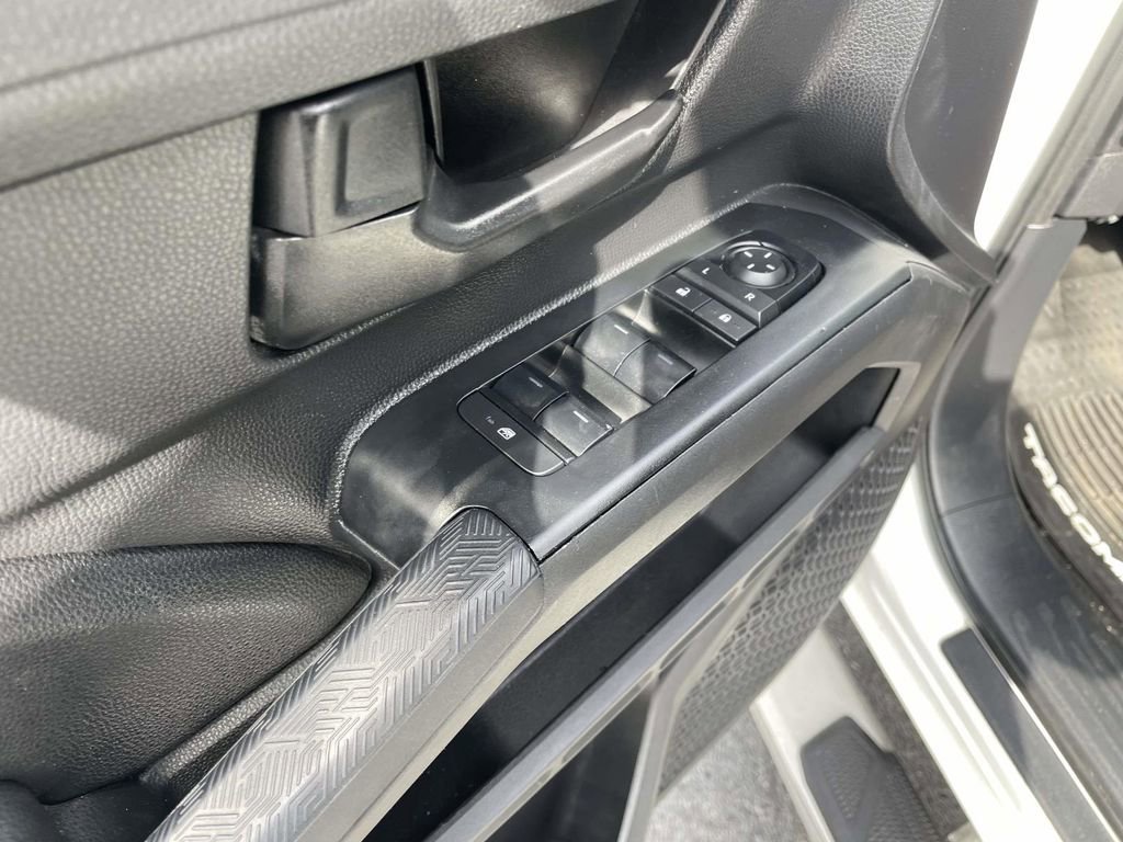 Used 2025 Toyota Tacoma SR5 image 24