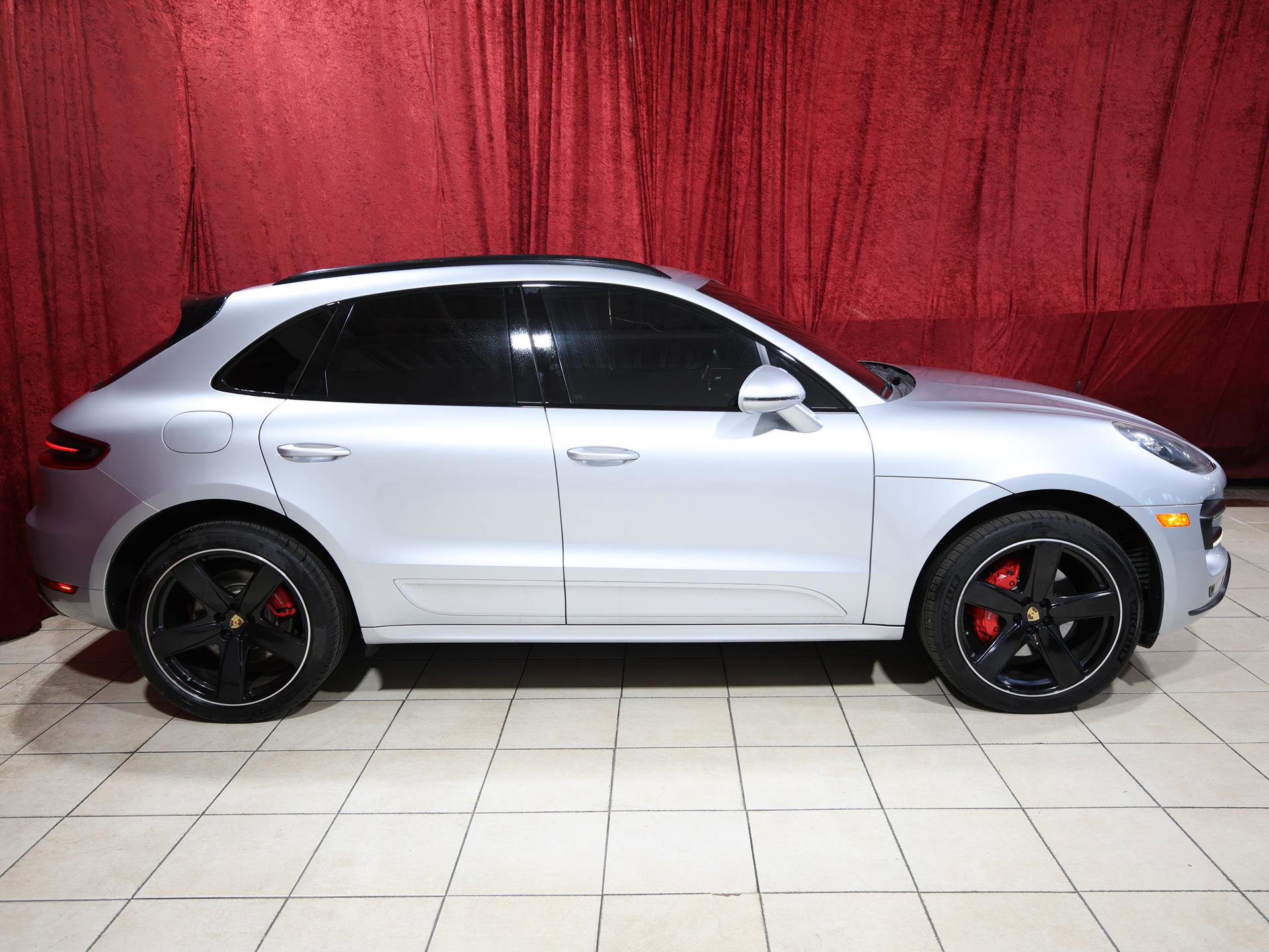 Used 2015 Porsche Macan Turbo AWD/4WD image 8