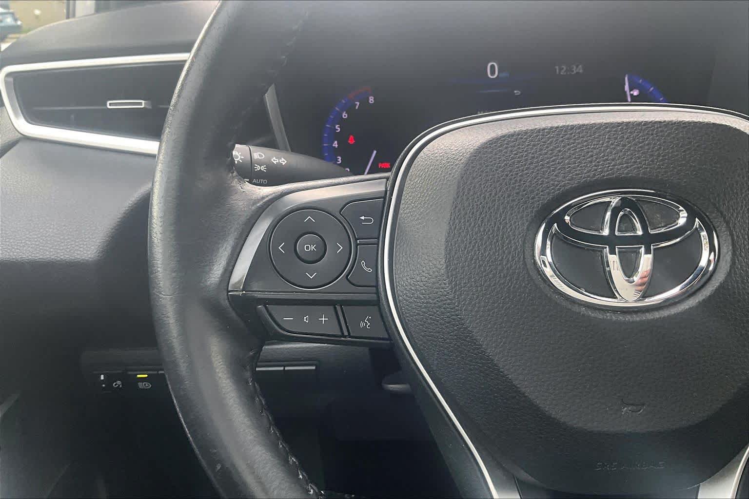 Used 2022 Toyota Corolla XSE FWD image 24